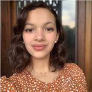 Professeure d’anglais niveau C1 enseigne à tous niveaux d’études